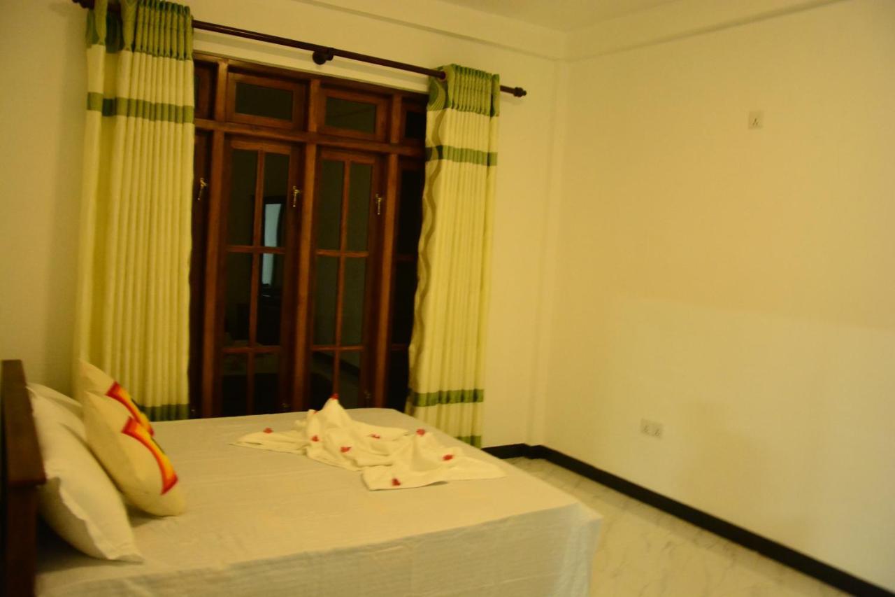 Seven Luck Palace Kandy Exterior foto